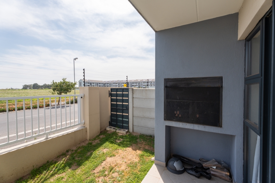 2 Bedroom Property for Sale in Buh Rein Estate Western Cape